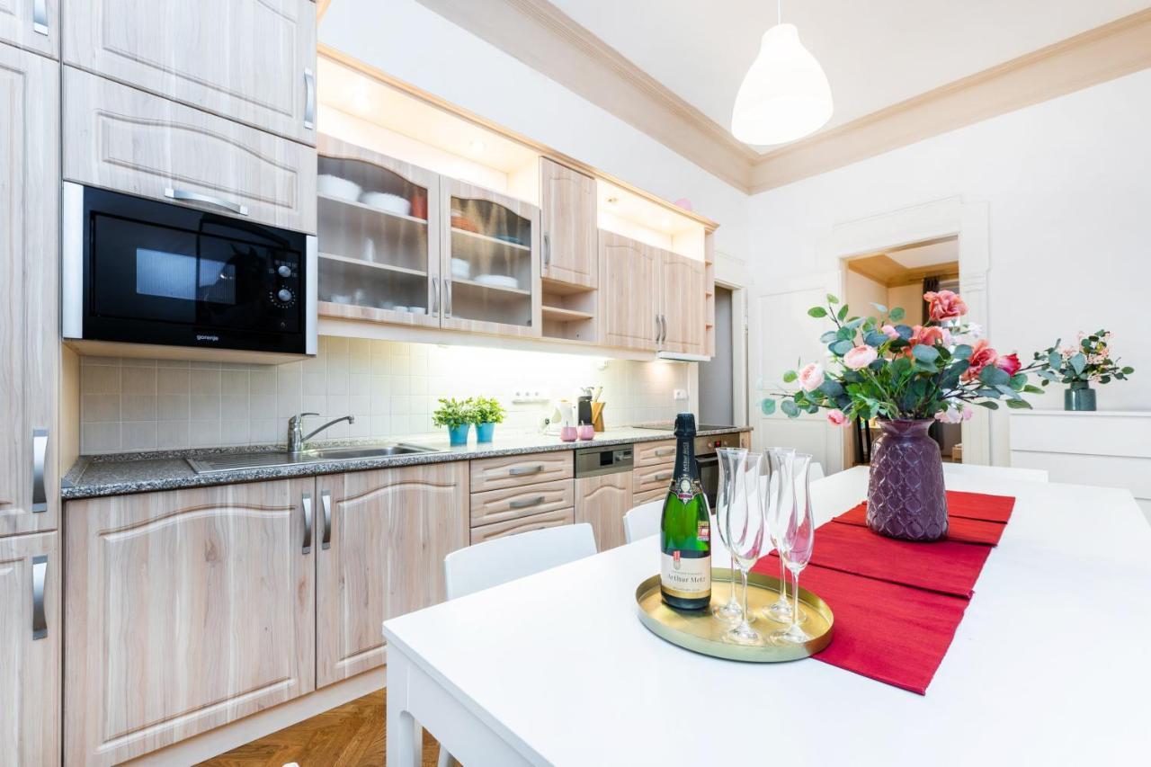 Grand Deluxe Vip Apartmán Prague